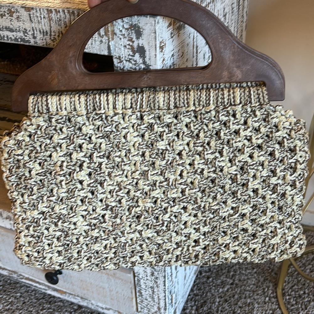 Vintage Boho Crochetedโ Weaved Wooden Handle Bag Purse Tote Cream Brown